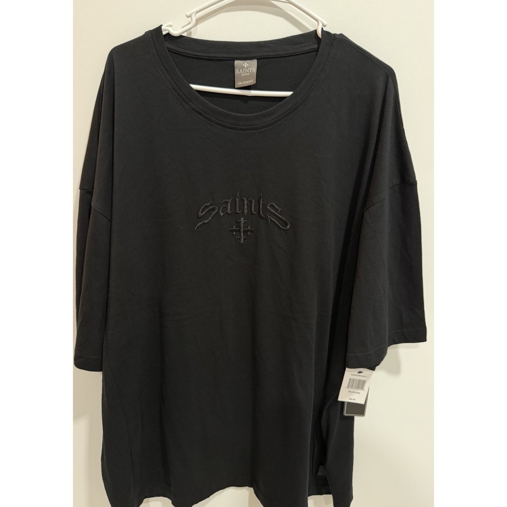SAINTS Studio Men's Black  2XL Embroidered Logo Crew Neck Tee D2866-K4/BLACK1
